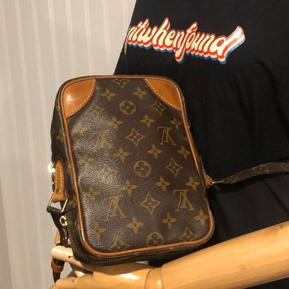 LOUIS VUITTON Amazon Monogram Messenger Crossbody Shoulder Bag Authentic TH0974 - Picture 9 of 17